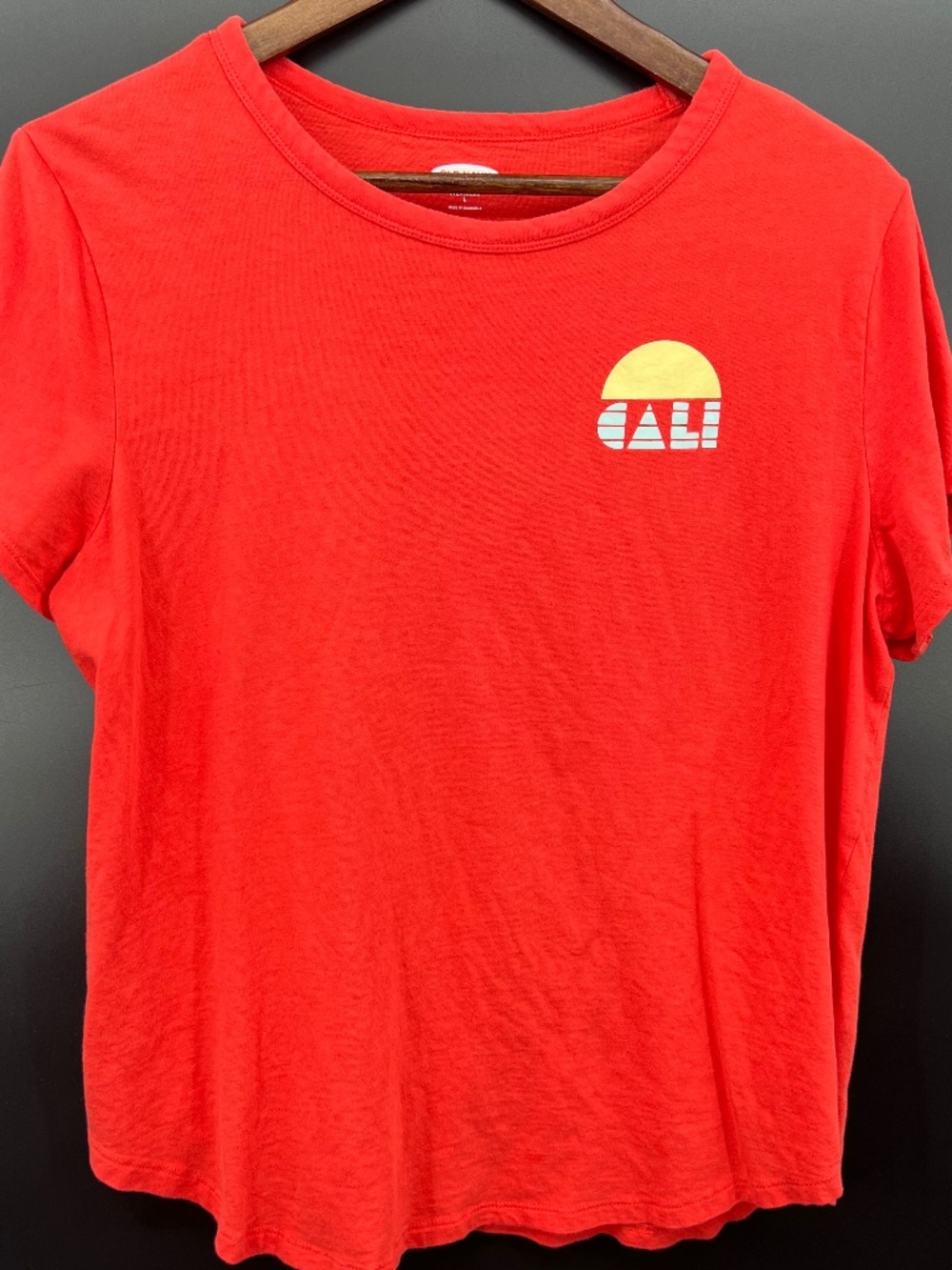 Old Navy T-Shirt Women's L Red Everywear Cali Sunset Graphic Short Sleeve Cotton